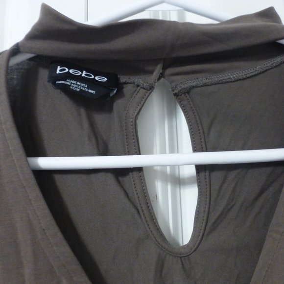 BEBE olive green oversized v-neck choker top - Picture 5 of 9